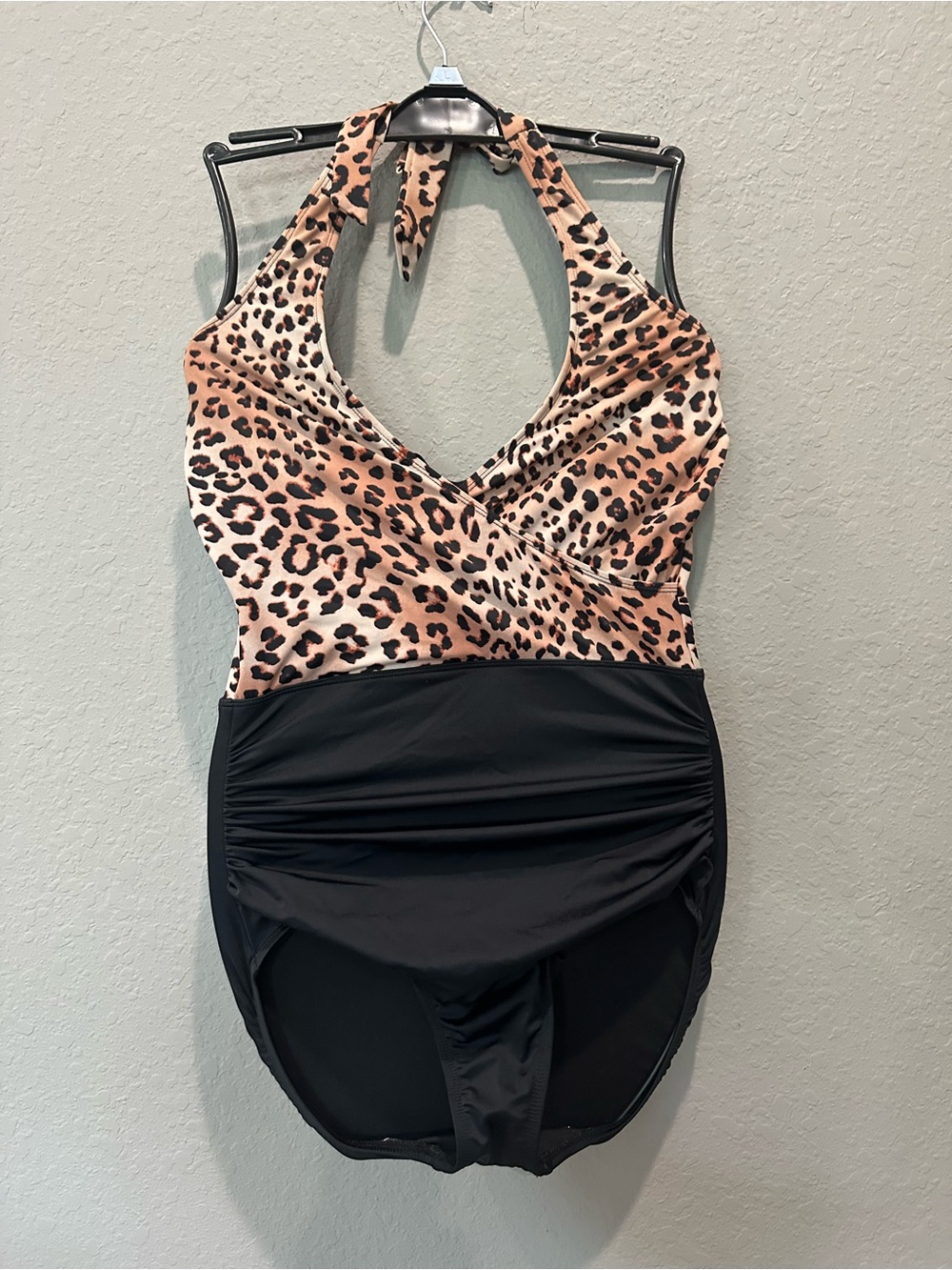 Bal Harbour Swim Animal Print One Piece Halter Swimsuit Tummy Control Size 12